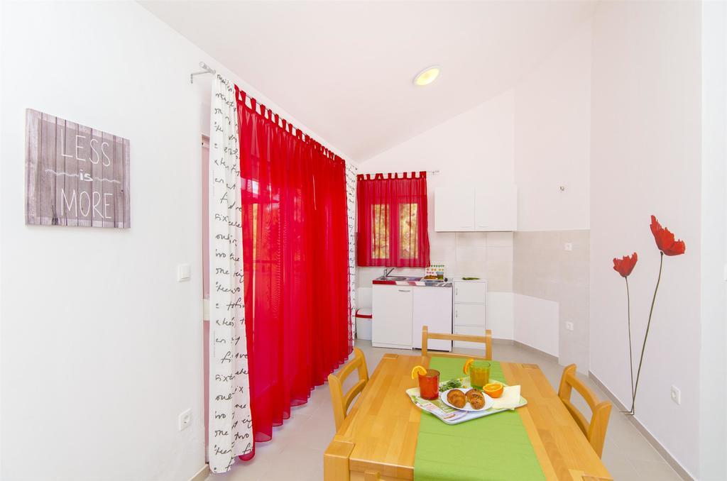 Apartments Pava Donji Okrug  Εξωτερικό φωτογραφία